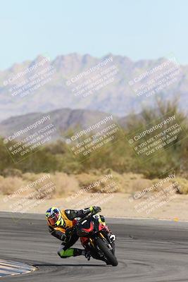 media/Nov-16-2025-Race Pace (Sun) [[8c5fa54630]]/Non Verified Riders (1st 20 Minutes)/2-Turn 10 (1010am)/